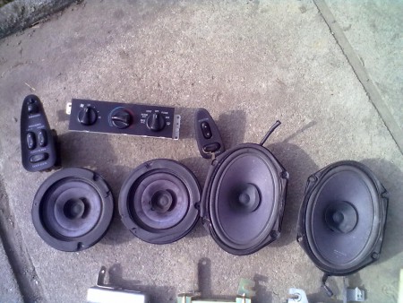 Repro přední a zadní